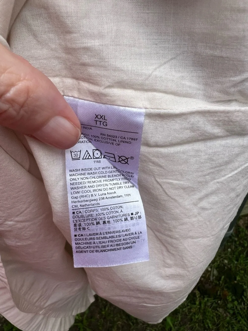 Banana Republic sheath with Black Geometric Trim - Picture 7 of 8